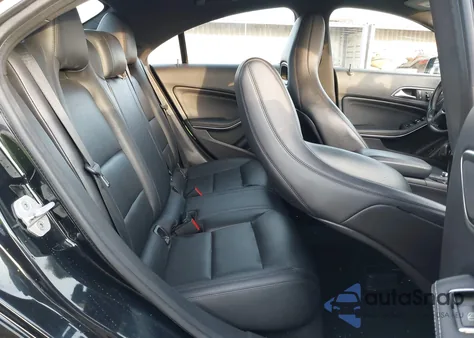 2014 Mercedes-Benz Cla 250 z USA, uszkodzony, nr VIN WDDSJ4EB0EN045964